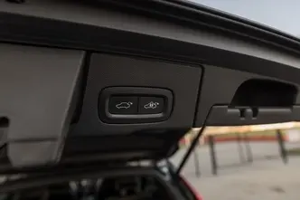 Volvo XC60, 2.0, 140 kW, diesel, automatic, four-wheel drive