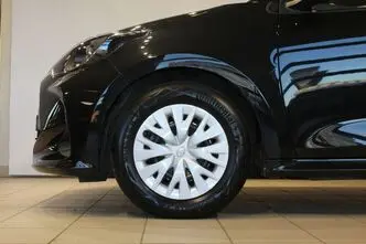 Toyota Yaris, 1.5, 68 kW, hübriid, automaat, esivedu