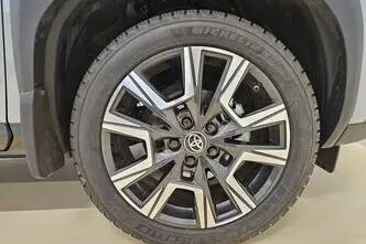 Toyota Yaris Cross, 1.5, 68 kW, hibrīds, automātiskā, pilnpiedziņa