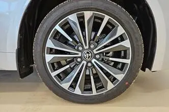 Toyota Corolla, 1.8, 72 kW, hübriid, automaat, esivedu