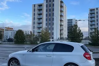 BMW 116, 2.0, 90 kW, petrol, manual, rear-wheel drive