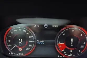 Volvo XC60, 2.0, 145 kW, hybrid, automatic, four-wheel drive