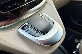 Mercedes-Benz V 300, 2.0, 174 kW, diesel, automatic, four-wheel drive