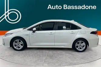 Toyota Corolla, 1.8, 90 kW, hybrid, automatic, front-wheel drive