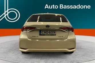 Toyota Corolla, 1.8, 90 kW, hybrid, automatic, front-wheel drive