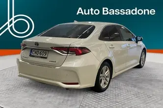 Toyota Corolla, 1.8, 90 kW, hybrid, automatic, front-wheel drive