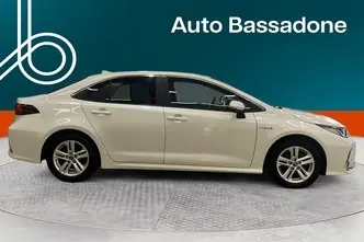 Toyota Corolla, 1.8, 90 kW, hybrid, automatic, front-wheel drive