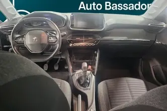 Peugeot 208, 1.2, 55 kW, petrol, manual, front-wheel drive