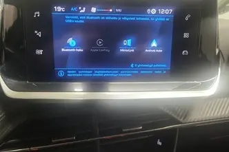 Peugeot 208, 1.2, 55 kW, petrol, manual, front-wheel drive