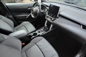 Toyota Corolla, 1.8, 72 kW, гибрид, автомат, передний привод