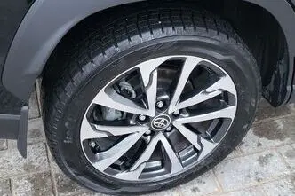 Toyota Corolla, 1.8, 72 kW, гибрид, автомат, передний привод