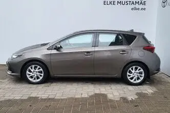 Toyota Auris, 1.6, 97 kW, бензин, автомат, передний привод