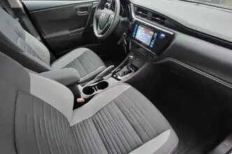 Toyota Auris, 1.6, 97 kW, бензин, автомат, передний привод