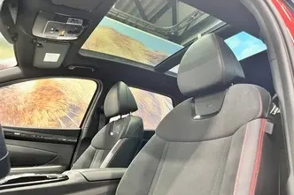 Hyundai Tucson, 1.6, 132 kW, гибрид, автомат, передний привод