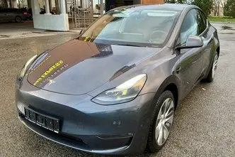 Tesla Model Y, 153 kW, электричество, автомат, полный привод