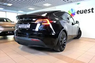Tesla Model Y, 393 kW, электричество, автомат, полный привод