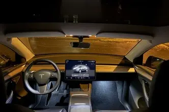 Tesla Model Y, 153 kW, электричество, автомат, полный привод