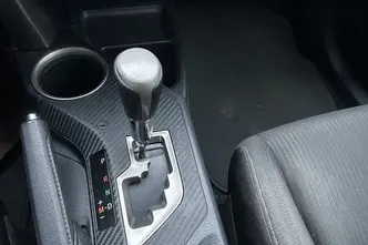 Toyota RAV4, 2.0, 111 kW, petrol, automatic, four-wheel drive