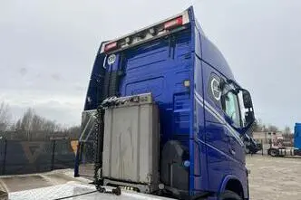 Volvo FH 16 750 6x4, 551 kW, diesel, automatic
