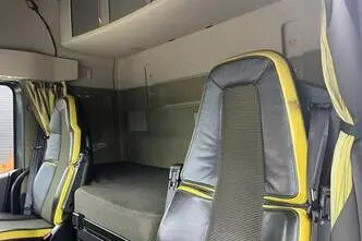 Volvo FH 16 750 6x4, 551 kW, diesel, automatic