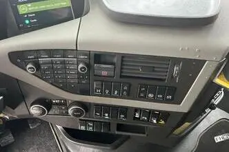 Volvo FH 16 750 6x4, 551 kW, diesel, automatic