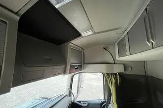 Volvo FH 16 750 6x4, 551 kW, diesel, automatic