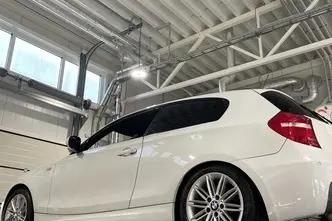 BMW 116, 2.0, 90 kW, petrol, manual, rear-wheel drive