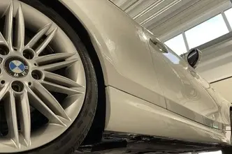 BMW 116, 2.0, 90 kW, petrol, manual, rear-wheel drive