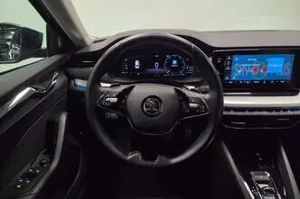 Škoda Octavia, 1.5, 110 kW, гибрид, автомат, передний привод