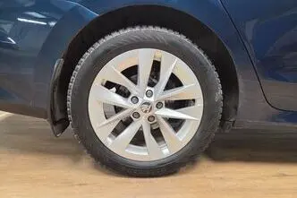 Škoda Octavia, 1.5, 110 kW, гибрид, автомат, передний привод