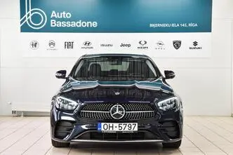 Mercedes-Benz E 200, 1.6, 118 kW, дизель, автомат, задний привод