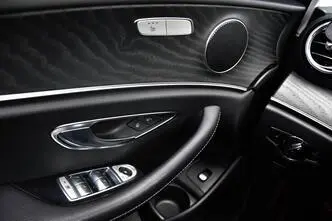 Mercedes-Benz E 200, 1.6, 118 kW, дизель, автомат, задний привод