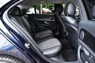 Mercedes-Benz E 200, 1.6, 118 kW, дизель, автомат, задний привод