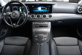 Mercedes-Benz E 200, 1.6, 118 kW, дизель, автомат, задний привод