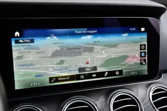 Mercedes-Benz E 200, 1.6, 118 kW, дизель, автомат, задний привод