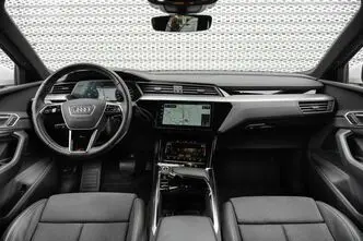 Audi e-tron, 300 kW, elektrība, automātiskā, pilnpiedziņa