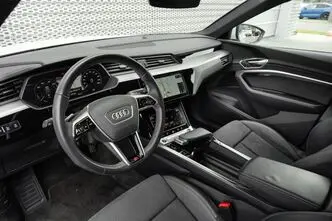 Audi e-tron, 300 kW, elektrība, automātiskā, pilnpiedziņa