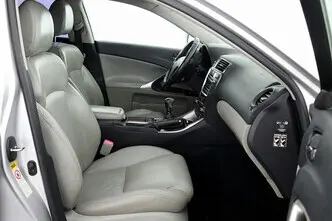 Lexus IS 220, 2.2, 130 kW, diisel, manuaal