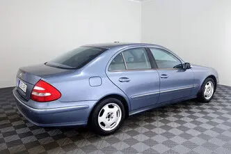Mercedes-Benz E 200, 1.8, 120 kW, bensiin, automaat, tagavedu