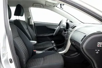 Toyota Corolla, 1.6, 91 kW, bensiin, manuaal, esivedu