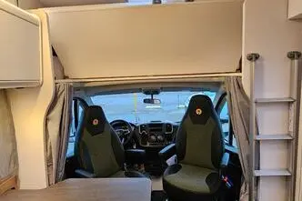 Sunlight A60, 2.2, 103 kW, dyzelinas, automatinė, priekiniai varomieji ratai