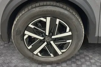 Peugeot 2008, electric, automatic, front-wheel drive