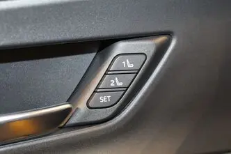 Toyota Prius, 2.0, 111 kW, pistikhübriid, automaat, esivedu