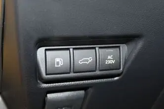 Toyota Prius, 2.0, 111 kW, pistikhübriid, automaat, esivedu