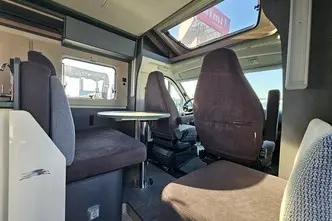 Laika Kosmo, 2.2, 103 kW, dyzelinas, mechaninė, priekiniai varomieji ratai