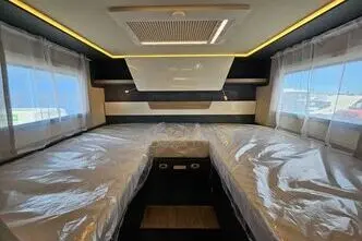 Laika Kosmo, 2.2, 103 kW, dyzelinas, mechaninė, priekiniai varomieji ratai