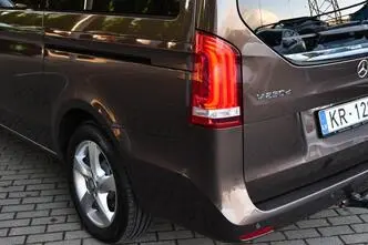 Mercedes-Benz V 250, 2.1, 140 kW, diesel, automatic, four-wheel drive