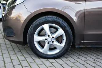 Mercedes-Benz V 250, 2.1, 140 kW, diesel, automatic, four-wheel drive