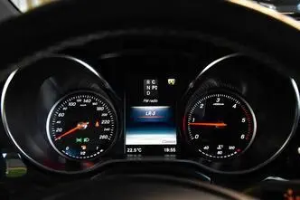 Mercedes-Benz V 250, 2.1, 140 kW, diesel, automatic, four-wheel drive