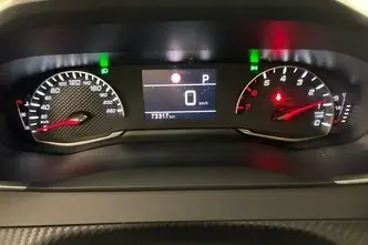 Peugeot 2008, 1.2, 96 kW, petrol, automatic, front-wheel drive